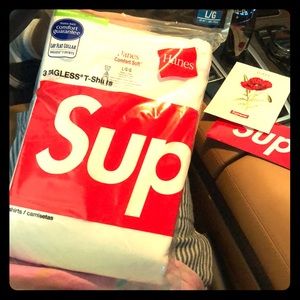 Large Hanes Supreme tees, three pack.